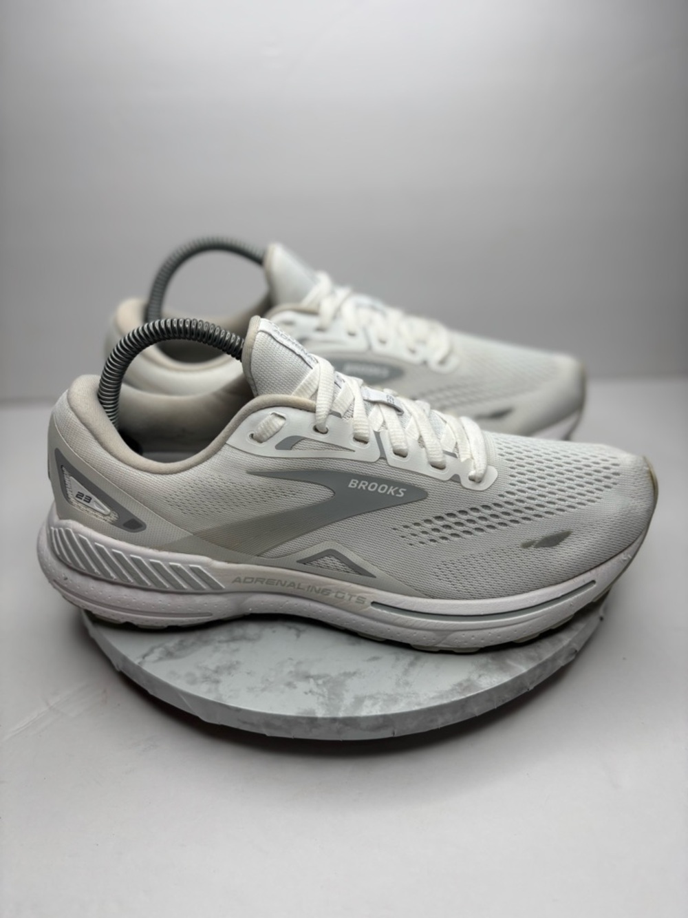 Size 9.5 - Brooks Adrenaline GTS 23 White Oyster W - Picture 3 of 7